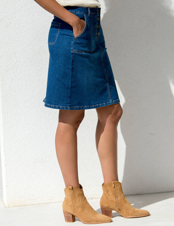 Jupe trapèze en jean, boutonnée (stone used) Jupe trapèze en jean, boutonnée (stone used)